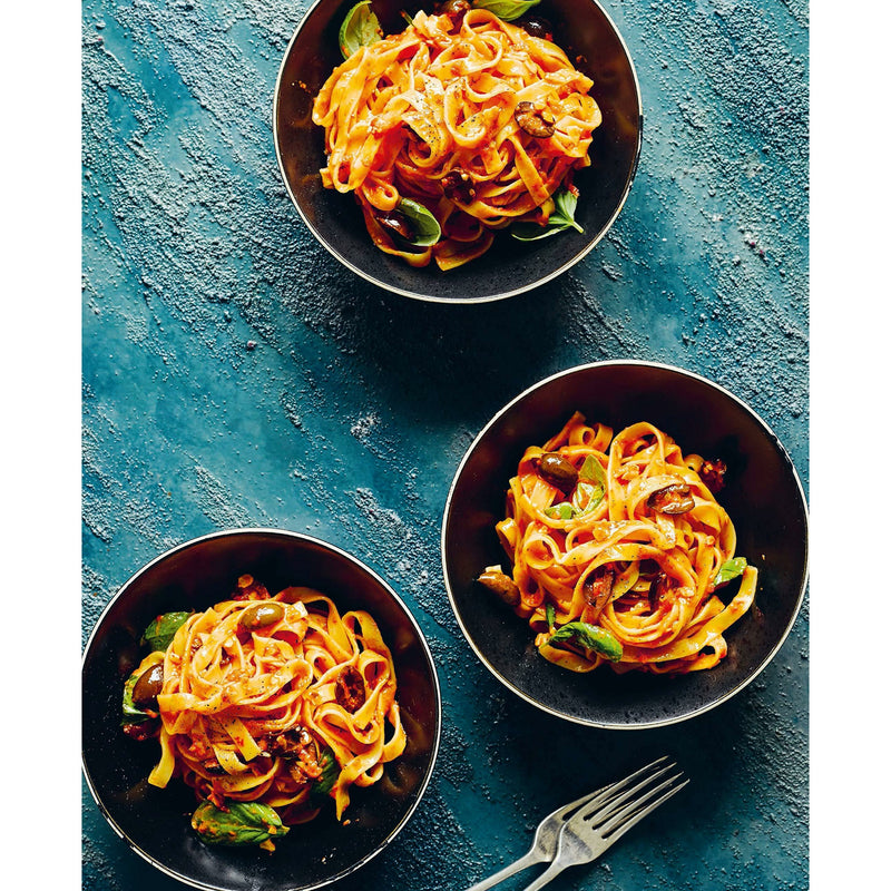 MOB Veggie: Feed 4 or more for under Ten Pound by Ben Lebus